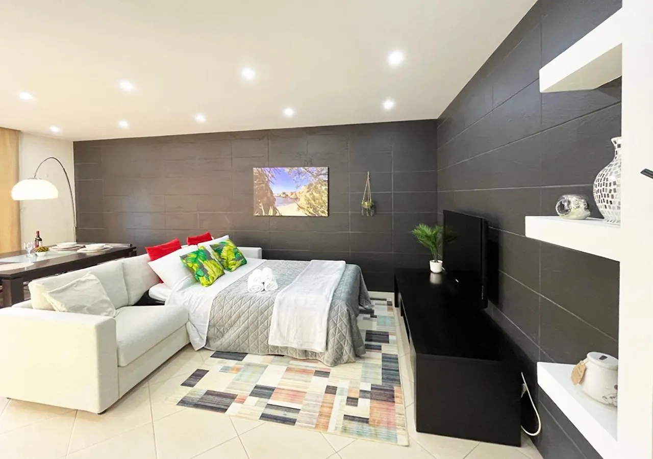 Sunset Lagos Apartment 0*,  البرتغال